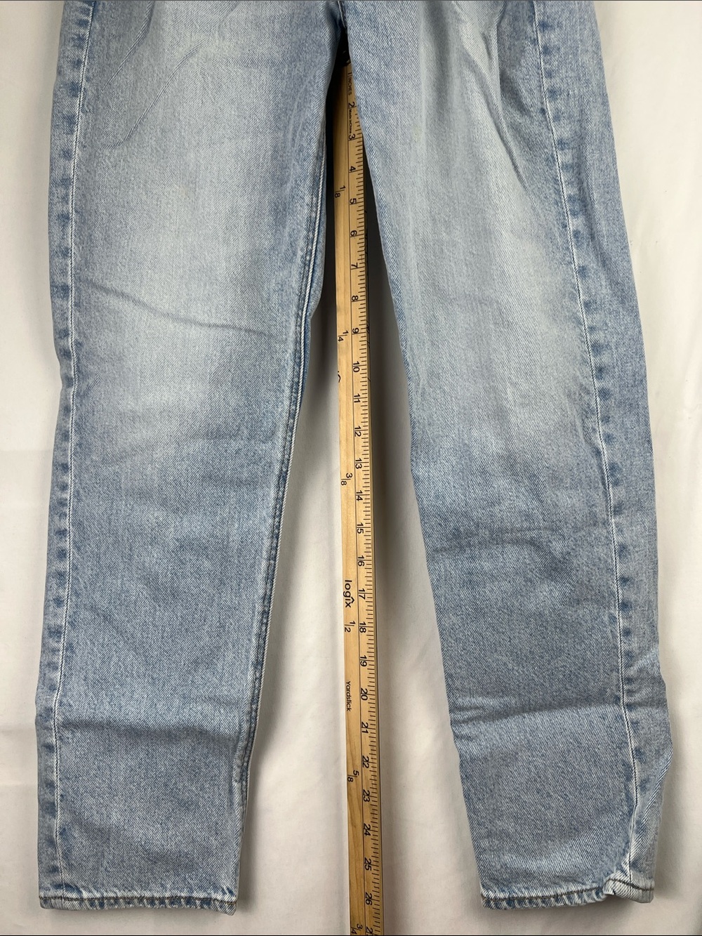 American Eagle - Women’s Jeans - Size 4 - Mom Jean - Light blue - Picture 2 of 11
